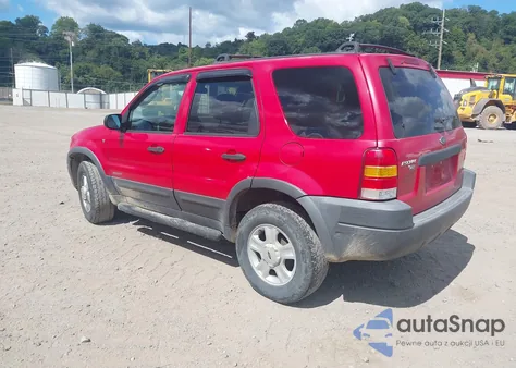 2002 Ford Escape Xlt from USA, damaged, VIN 1FMYU04102KC31333